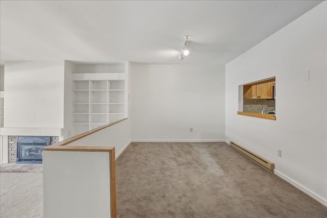 102 South Beach Road, South Burlington, VT 05403