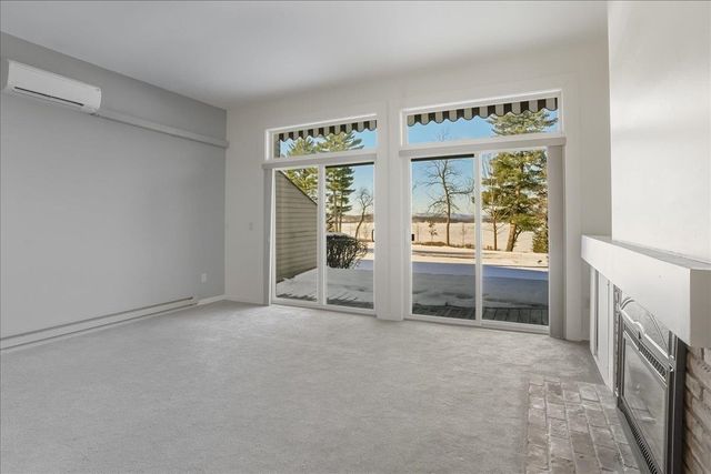 102 South Beach Road, South Burlington, VT 05403