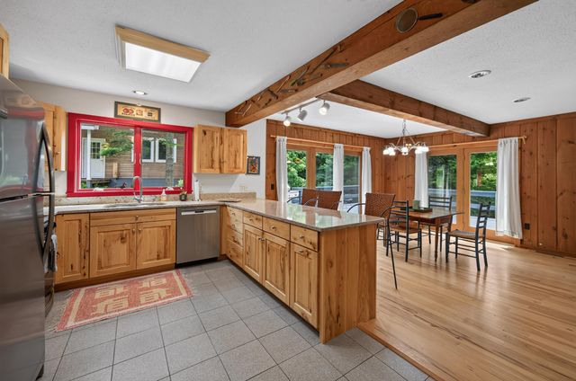 7 Tapping Tree Lane, Dover, VT 05356