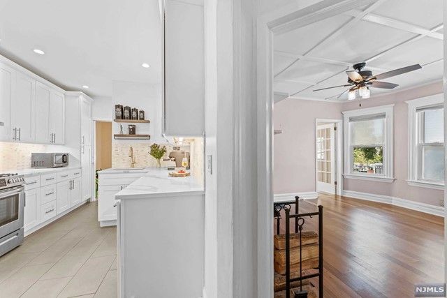 91 Summit Cross, Rutherford, NJ 07070