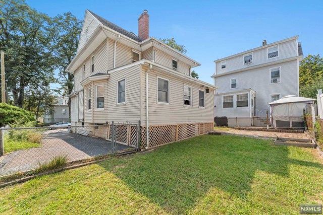 91 Summit Cross, Rutherford, NJ 07070