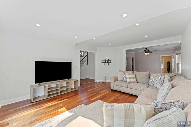 91 Summit Cross, Rutherford, NJ 07070