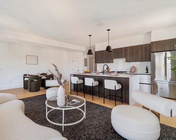 30-32 Condor St 5, Boston, MA 02128