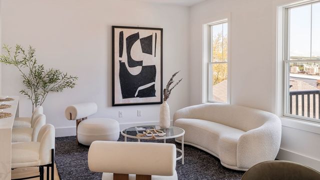 30-32 Condor St 5, Boston, MA 02128
