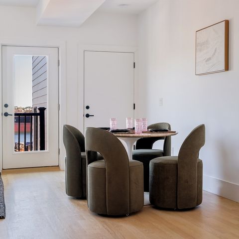 30-32 Condor St 5, Boston, MA 02128