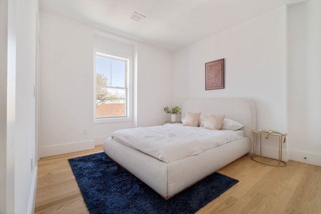 30-32 Condor St 5, Boston, MA 02128