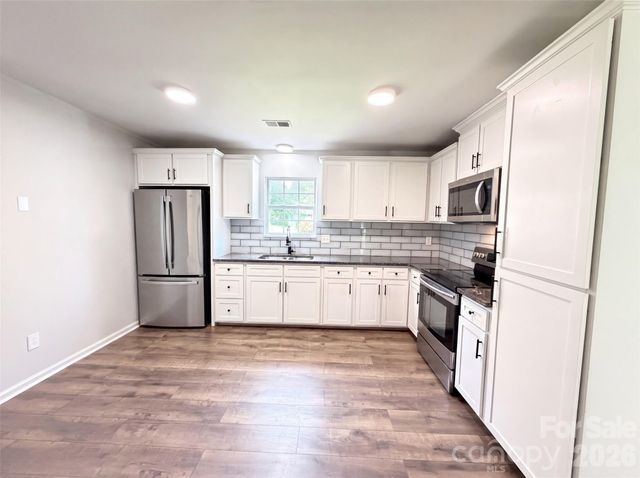 10244 Gloman Court, Charlotte, NC 28227
