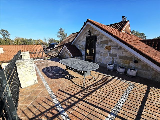 511 E Farrar Street, Groesbeck, TX 76642