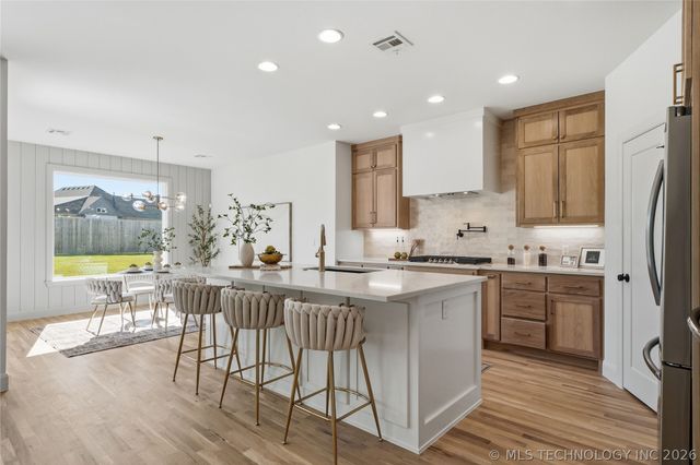 13645 S 20th Place E, Bixby, OK 74008