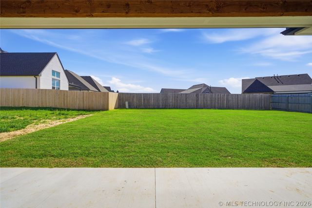 13645 S 20th Place E, Bixby, OK 74008