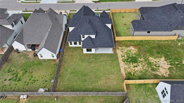 13645 S 20th Place E, Bixby, OK 74008