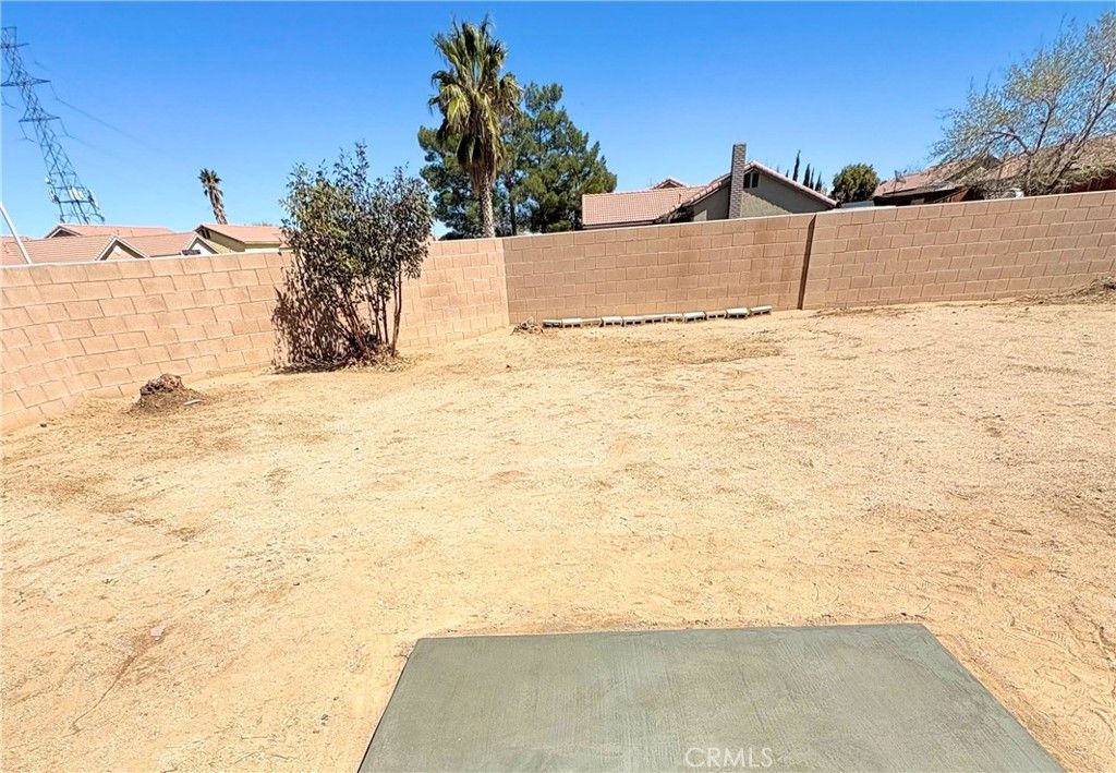 Image 11 of property listing at 14827 Kimberly Street, Adelanto, CA 92301