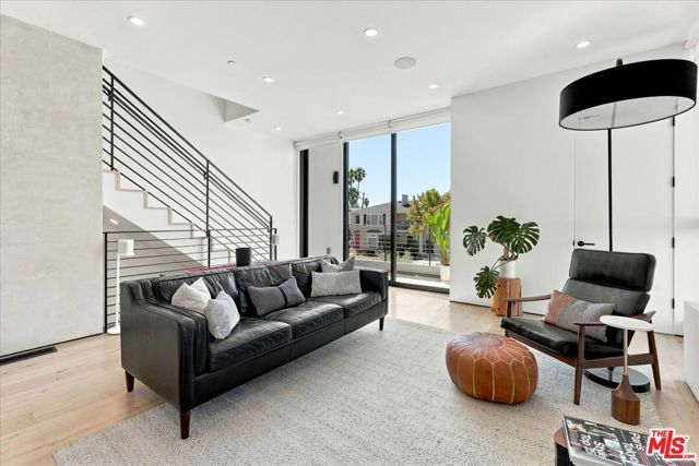 6077 Horner Street, Los Angeles, CA 90035