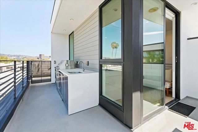 6077 Horner Street, Los Angeles, CA 90035