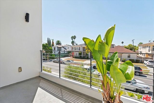 6077 Horner Street, Los Angeles, CA 90035