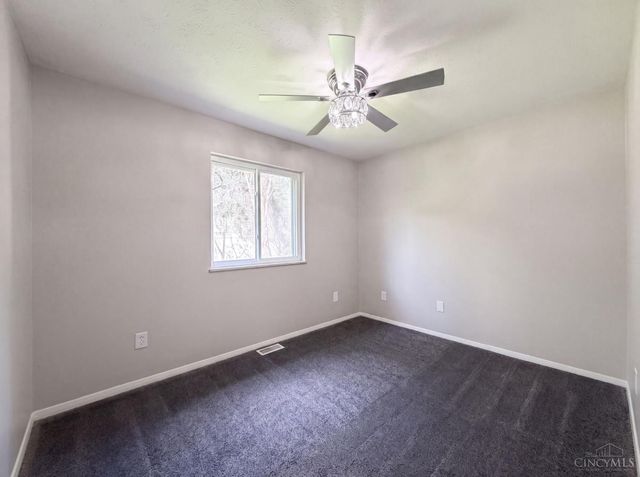 12157 Hitchcock Drive, Forest Park, OH 45240