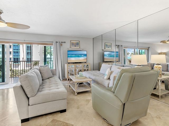 800 BENJAMIN FRANKLIN DRIVE 304, Sarasota, FL 34236