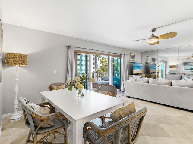 800 BENJAMIN FRANKLIN DRIVE 304, Sarasota, FL 34236