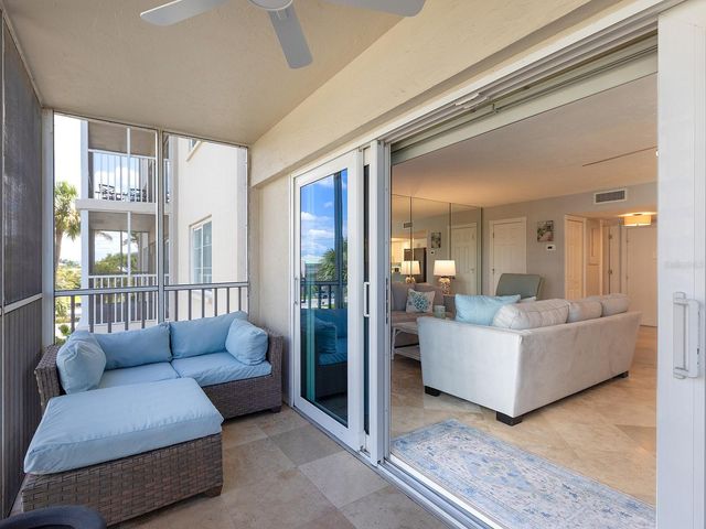 800 BENJAMIN FRANKLIN DRIVE 304, Sarasota, FL 34236
