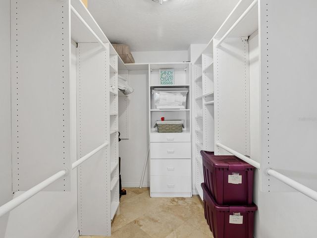 800 BENJAMIN FRANKLIN DRIVE 304, Sarasota, FL 34236