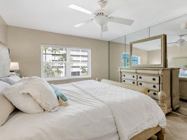800 BENJAMIN FRANKLIN DRIVE 304, Sarasota, FL 34236