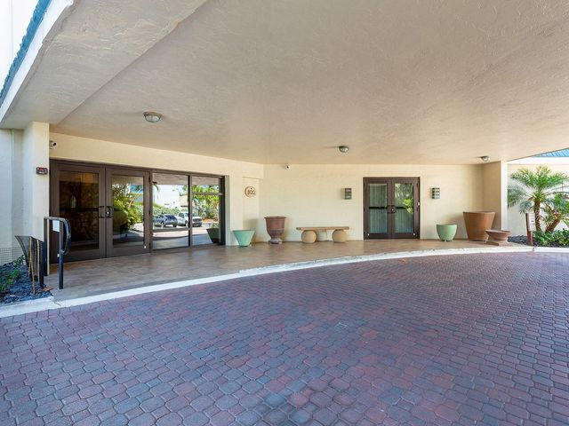 800 BENJAMIN FRANKLIN DRIVE 304, Sarasota, FL 34236