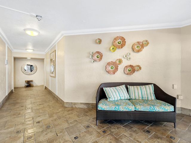 800 BENJAMIN FRANKLIN DRIVE 304, Sarasota, FL 34236