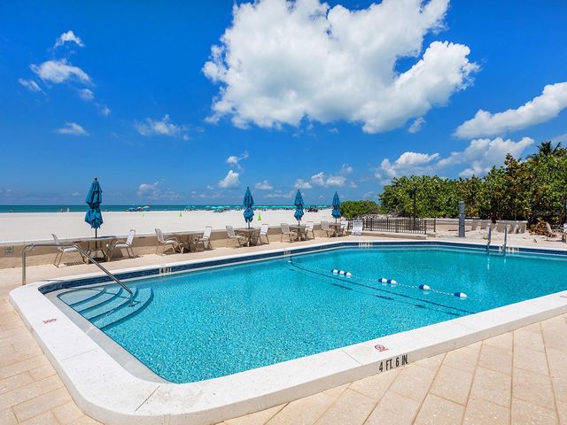800 BENJAMIN FRANKLIN DRIVE 304, Sarasota, FL 34236