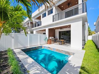 920B NE 17th Ave, Fort Lauderdale, FL 33304