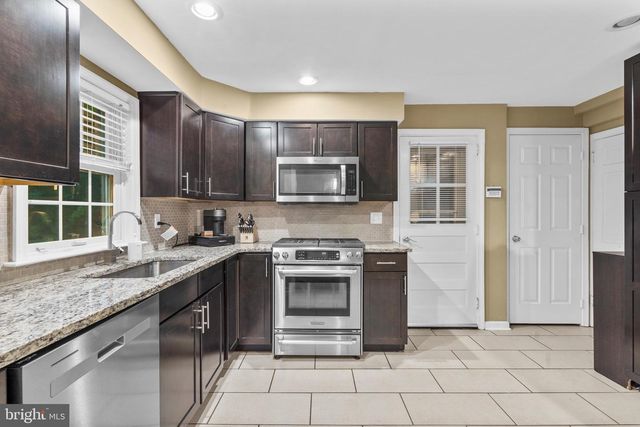 416 GLENDALE CIR, Springfield, PA 19064