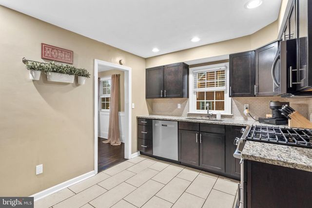 416 GLENDALE CIR, Springfield, PA 19064