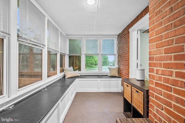 416 GLENDALE CIR, Springfield, PA 19064