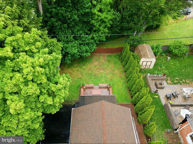 416 GLENDALE CIR, Springfield, PA 19064