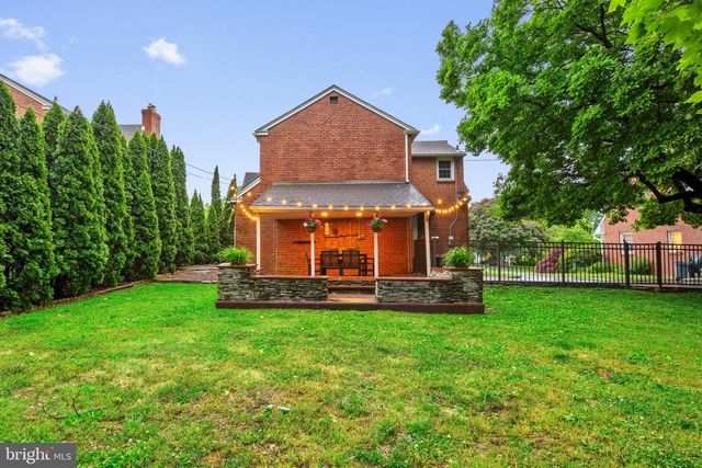 416 GLENDALE CIR, Springfield, PA 19064