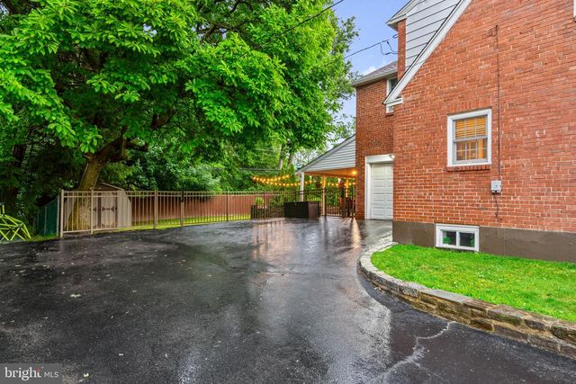 416 GLENDALE CIR, Springfield, PA 19064