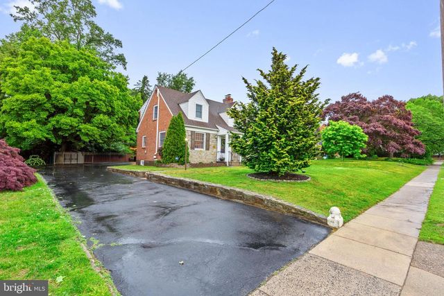 416 GLENDALE CIR, Springfield, PA 19064