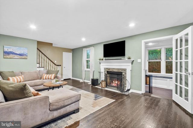 416 GLENDALE CIR, Springfield, PA 19064