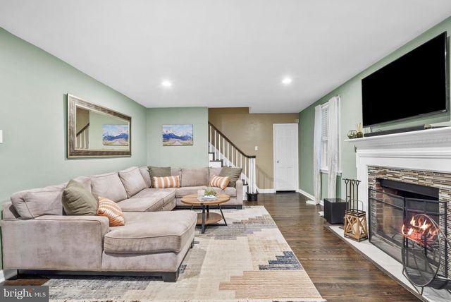 416 GLENDALE CIR, Springfield, PA 19064