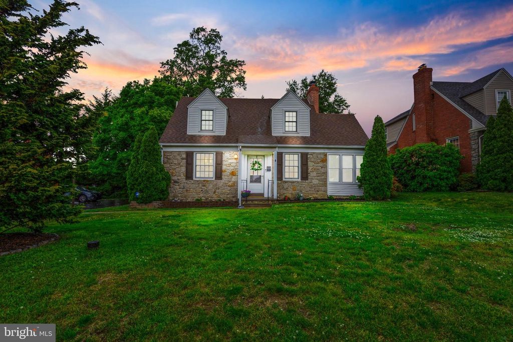 416 GLENDALE CIR, Springfield, PA 19064