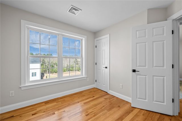 2 Old County Village Road A, Smithfield, RI 02917