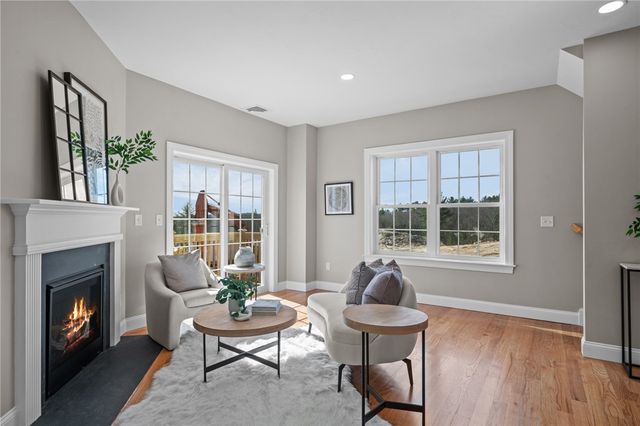 2 Old County Village Road A, Smithfield, RI 02917