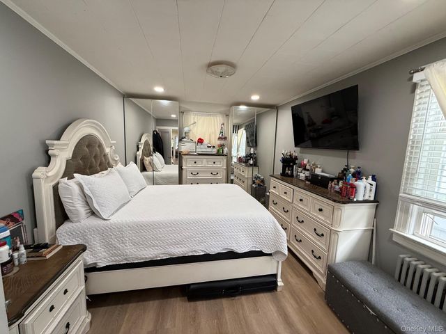 29 Cambridge 01, Valley Stream, NY 11581