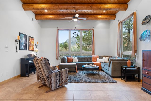 11711 Glendale Avenue NE, Albuquerque, NM 87122