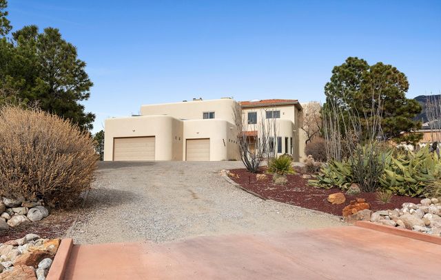 11711 Glendale Avenue NE, Albuquerque, NM 87122