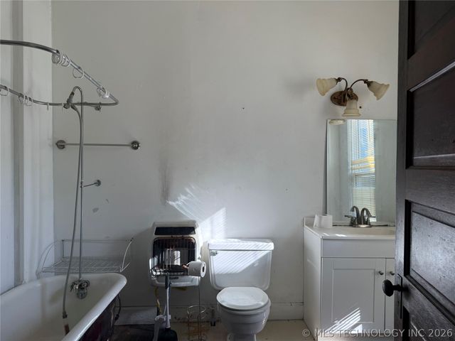 512 E 8th Street, Coffeyville, KS 67337