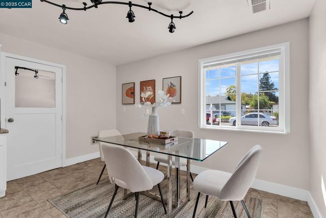 4141 Rita Dr, Martinez, CA 94553