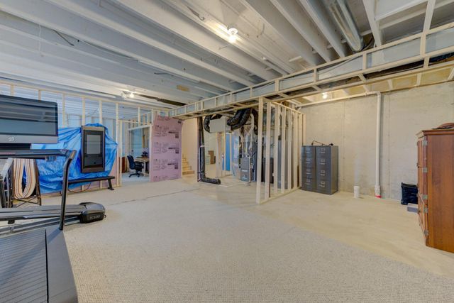 20779 Greenwood Avenue, Lakeville, MN 55044