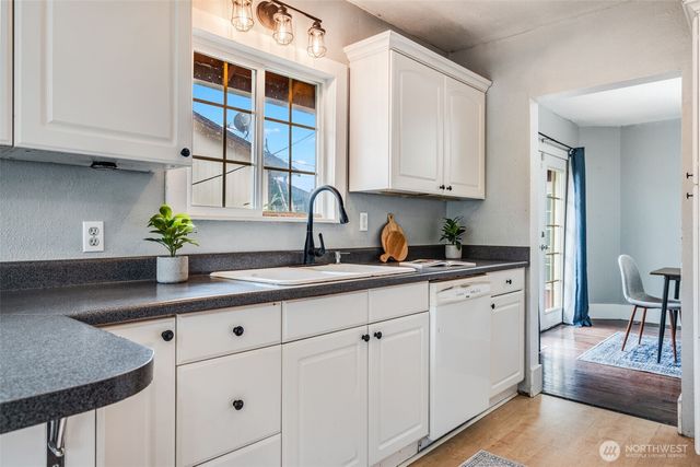 1105 S Orchard Street, Tacoma, WA 98465