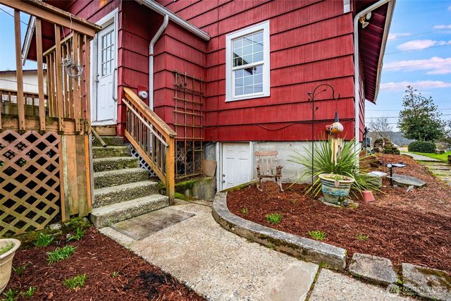 1105 S Orchard Street, Tacoma, WA 98465