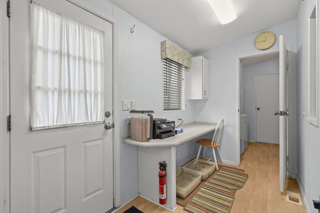 22555 E Elk Trail, Redding, CA 96003